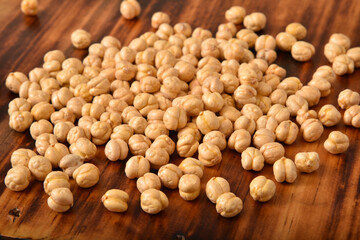 Dry roasted chickpeas