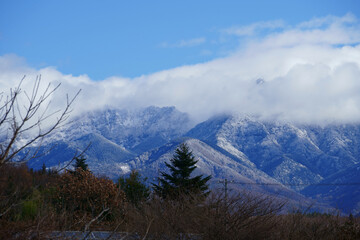 初冬の山のある風景　-日本、長野県、八ヶ岳