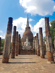Naklejka premium Old Buddha statue in Sukhothai National Park