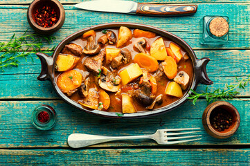 Ragout with beef and mushrooms