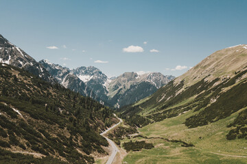 Fototapeta na wymiar Hahntennjoch in den Lechtaler Alpen