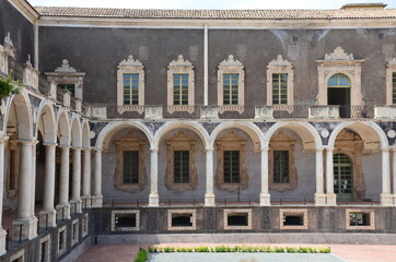 Obraz premium Some photos taken from a beautiful trip to Catania, Sicily during the summer of 2021. The city especially boasts a Greek amphitheatre, a beautiful Duomo, a plaza, a fountain and other amazing churches