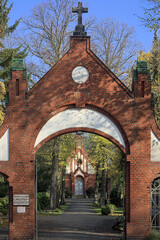 Naklejka premium Eingangsportal vom Christusfriedhof, Berlin Mariendorf