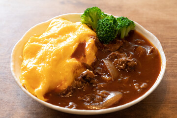 Omelette and Beef soup breakfast