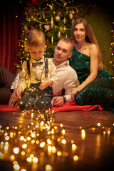 Obraz na płótnie Canvas christmas joyful family