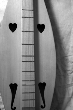 dulcimer close up