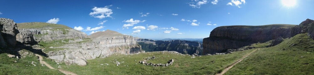 Faja de las Flores © bart47