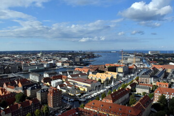 Fototapeta na wymiar Kopenhagen unter Schönwetterwolken
