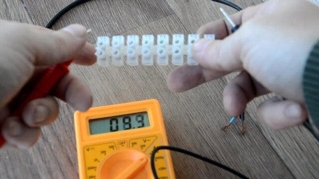 Tester for measuring and repairing electrical appl