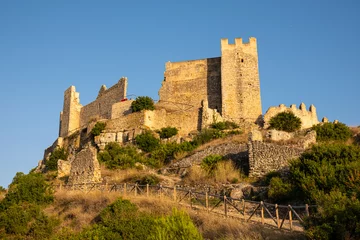 Papier Peint photo autocollant Cerro Torre Castillo de Xivert,situado en la sierra de Irta en la localidad de Alcala de Xivert,Castellón,España.