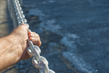 grabbing a chain