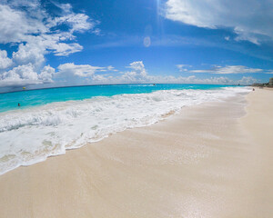 Fototapeta na wymiar Playa de Cancún, caribe mexicano