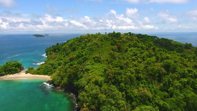 Strafe Aerial Flight Overlooking Island Hill and Secret Beach Cove
