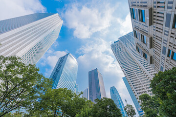 新宿の高層ビル © yu_photo