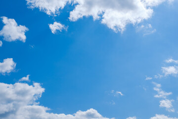 初夏の空　背景素材　6月　コピースペース