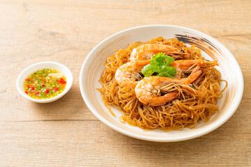 Casseroled or Baked Shrimp with Glass Noodles