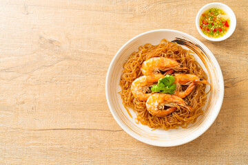 Casseroled or Baked Shrimp with Glass Noodles