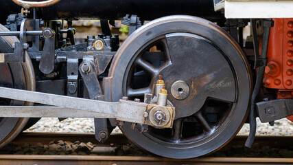 レトロな蒸気機関車の車輪　信州　赤沢自然休養林