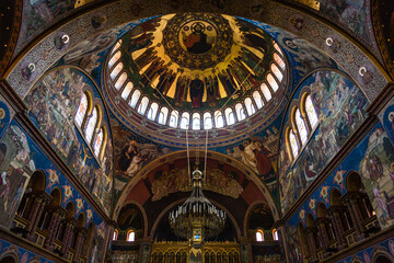 Fototapeta na wymiar ルーマニア　トランシルヴァニア地方のシビウの歴史地区にあるホーリー・トリニティ大聖堂の聖堂内　Holy Trinity Cathedral
