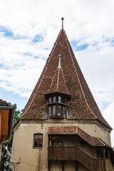 Fototapeta na wymiar ルーマニア　トランシルヴァニア地方のシギショアラの歴史地区にある製靴職人の塔