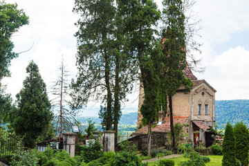 ルーマニア　トランシルヴァニア地方のシギショアラの歴史地区の学校の山にある綱職人の塔