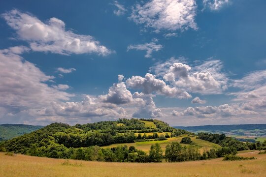 Landschaft auf dem Walberla in der Fr&auml;nkischen Schweiz