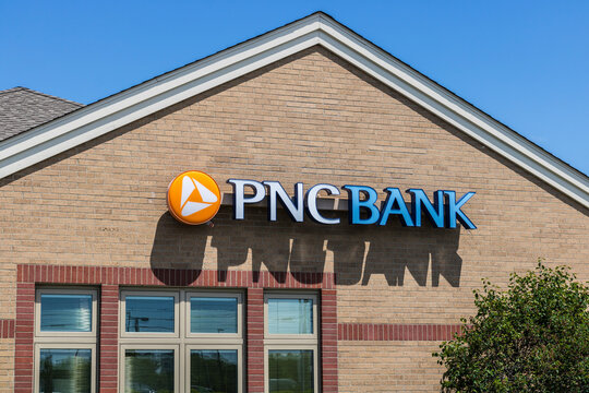 PNC Bank Branch. PNC Financial Services Offers Retail, Corporate And Mortgage Banking.