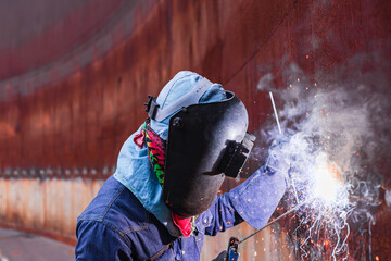 Repair storage tank oil welding