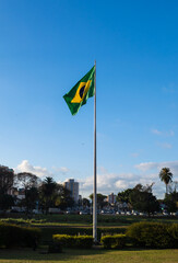 Bandeira do Brasil dentro do Parque da Independência na cidade de São Paulo