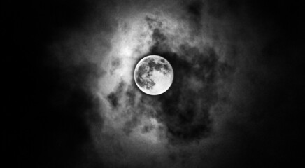 moon and clouds © Iris