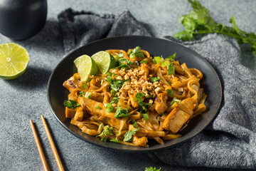 Homemade Asian Chicken Pad Thai