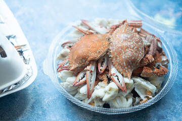 Delicious steamed crabs