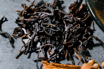 black loose leaf tea