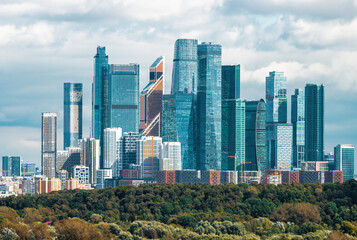Obraz premium panoramic view of the downtown city with skyscrapers