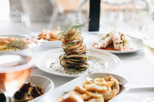 greek mediterranean restaurant lunch