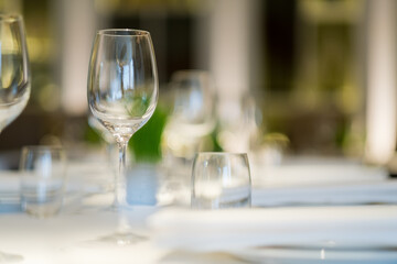 empty wine glass with blur background
