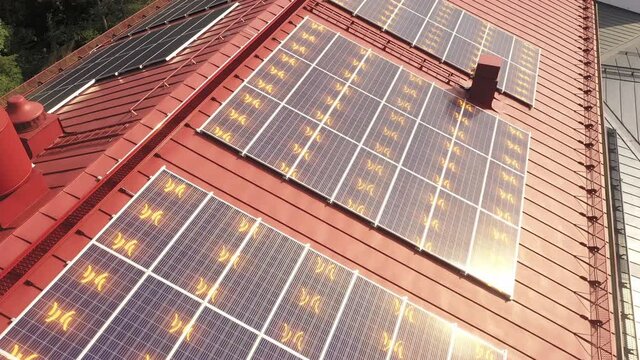 Rooftop solar panel turn sunlight into direct current electricity - 3d animation