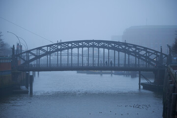 Speicherstadt Hamburg bei Nebel