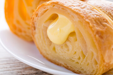 croissant cream