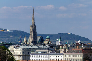 Fototapeta na wymiar View of the St. Stephen's Cathedral from the Belvedere in Vienna