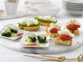 Aperitivos . Appetizers .