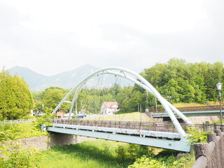 Fototapeta na wymiar 北海道の美瑛にある虹泉橋