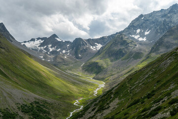 Fototapeta premium Längental mit Bachfallenkopf, Sellrain, Tirol