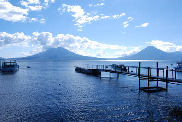 Paisaje, Guatemala, Centroam&eacute;rica, Lago de Atitl&aacute;n, Solol&aacute;, lago, muelle, volc&aacute;n, nubes, turismo rural, artesan&iacute;a, d&iacute;a.