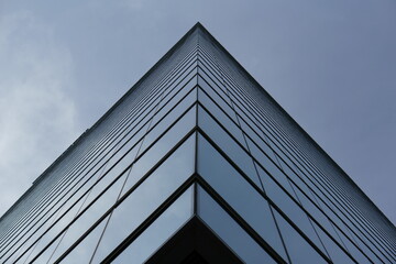 Fototapeta na wymiar modern glass building