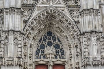 Obraz premium Architectural detail of Roman Catholic Gothic St. Peter and St. Paul Cathedral (Cathedrale Saint-Pierre-et-Saint-Paul) in Nantes. Construction began in 1434. Nantes, Loire Atlantique, France.