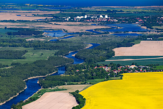 Anklam, unteres Peenetal. Mecklenburg-Vorpommern, Deutschland, Luftaufnahme 