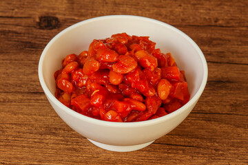 Baked kidney with tomato and pepper