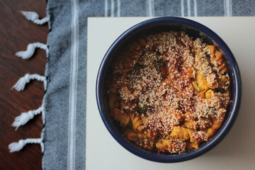 Macaroni and Cheese with Breadcrumbs