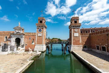 Gordijnen Historical shipyard " Arsenal ". Towers at the entrance to the Arsenal of Venice, Italiy. © Gur